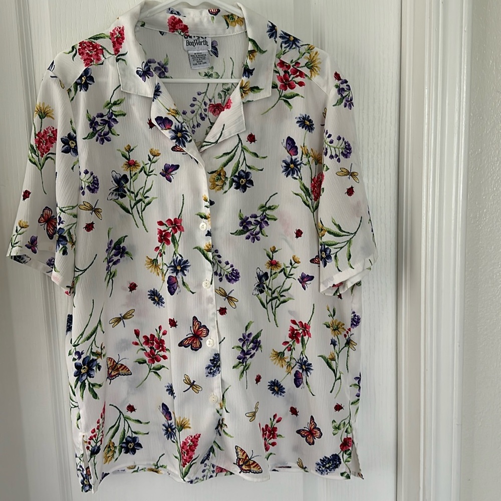 BonWorth Button Down Top Medium